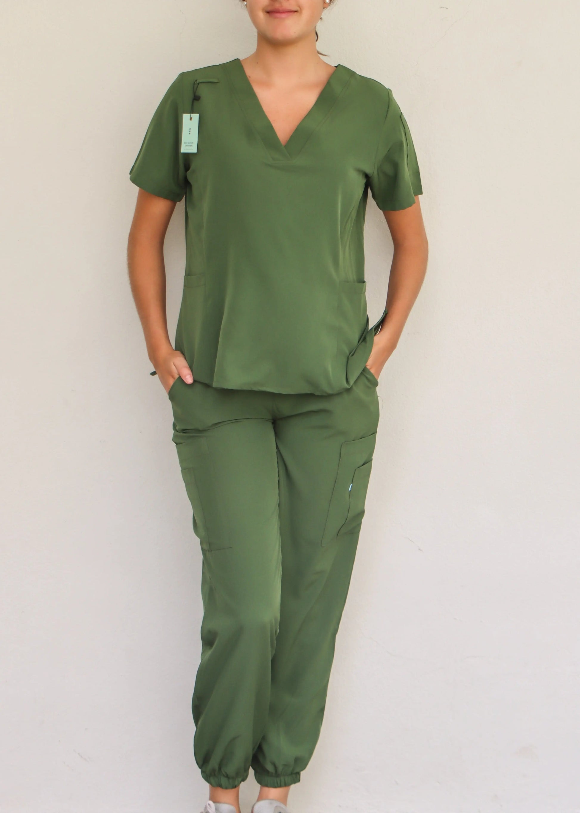 SCRUB I VERDE OLIVO MUJER KROPP